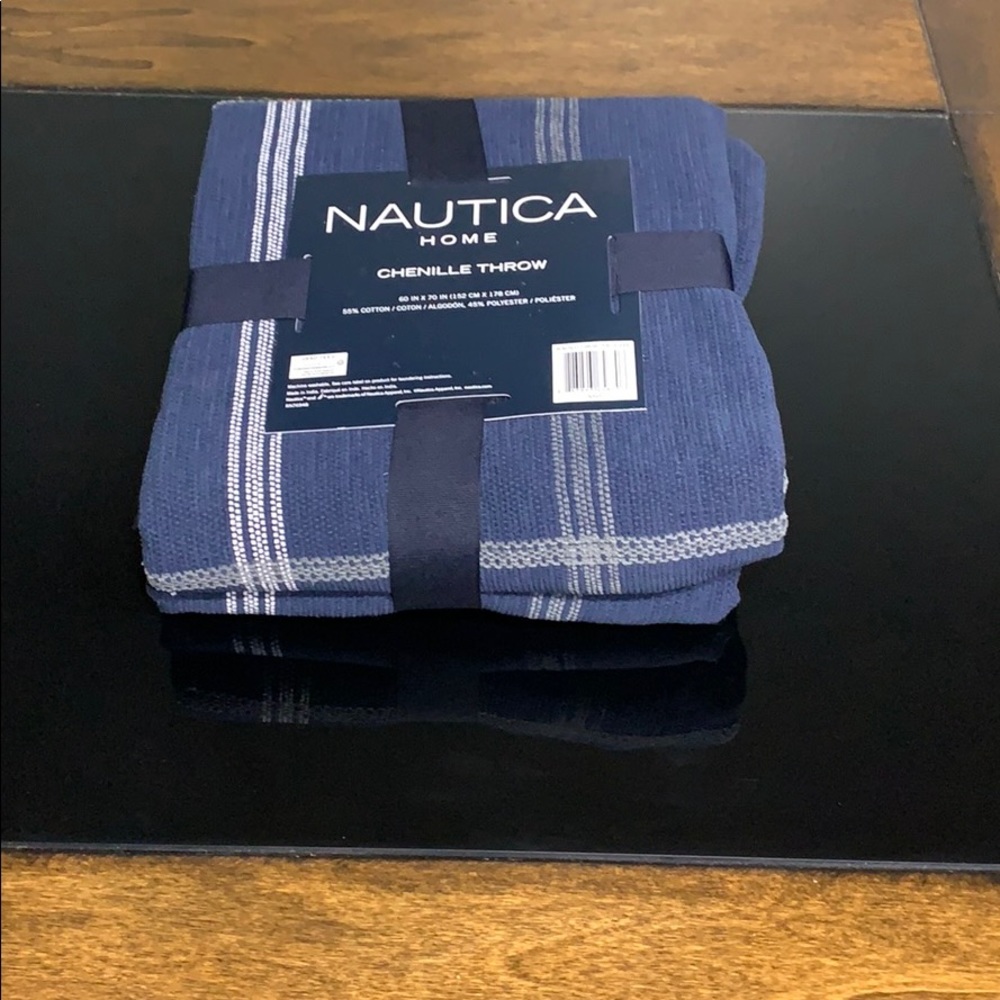 Nautica Chenille Benchley Throw